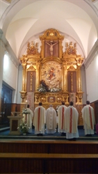 Celebrando la Pascua en el convento de las Mínimas de Daimiel, la Sociedad Sacerdotal de Santa María Reina de los Apóstoles